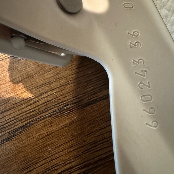 Gucci double G rubber sandals size 36 - Picture 5 of 7